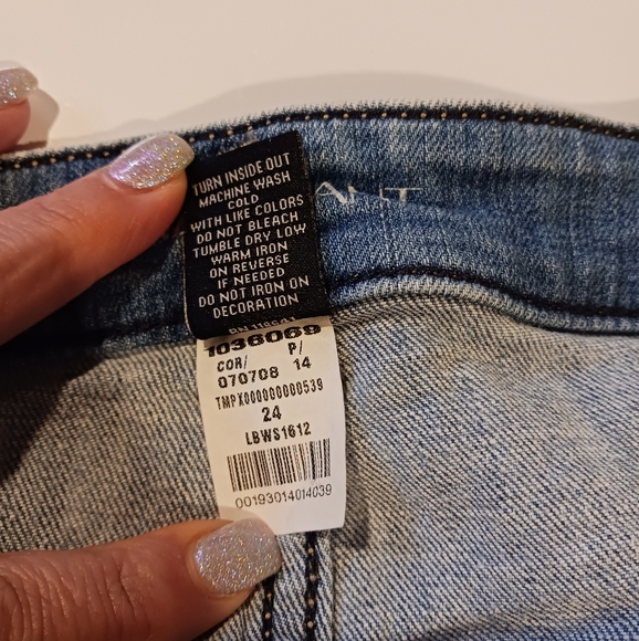 Lane Bryant Distressed Jeans 👖 - Picture 5 of 11
